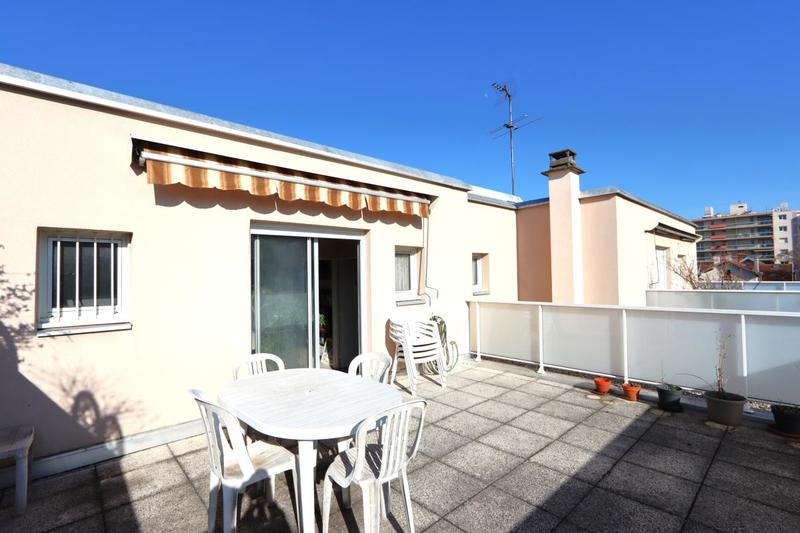 Appartement ancien - 108 m² - 5 pièces