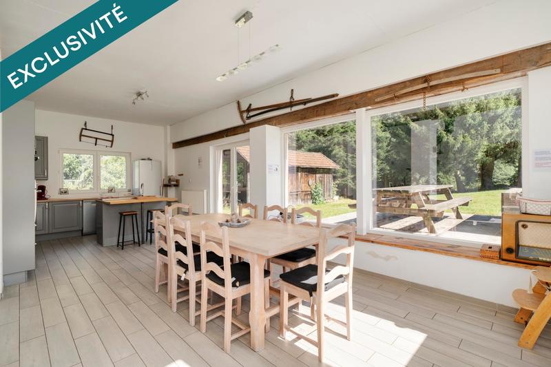 Maison - 340 m² - 12 pièces