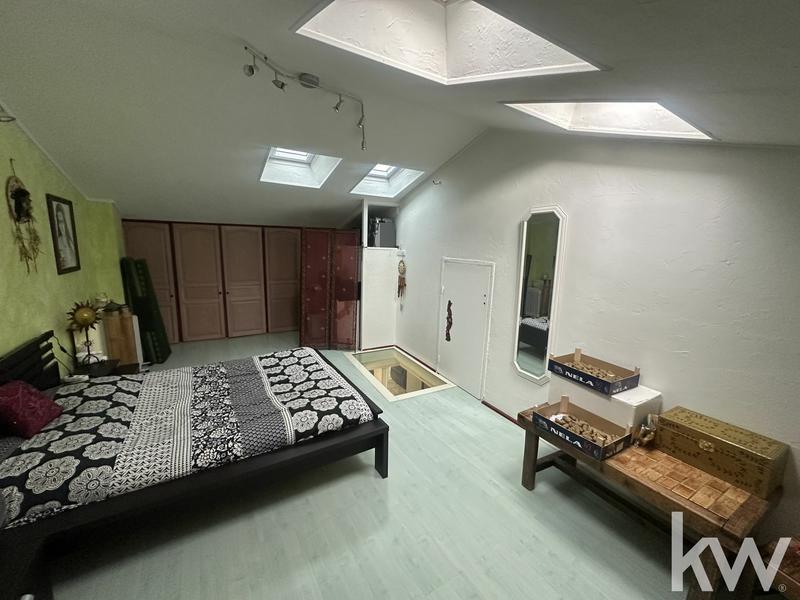 Maison - 168 m² - 7 pièces