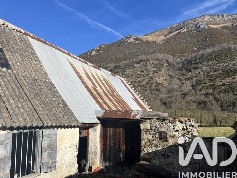 Maison - 200 m² - 5 pièces