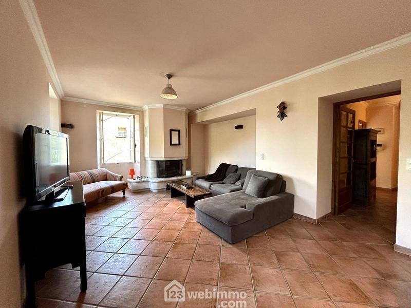 Maison - 140 m² - 4 pièces