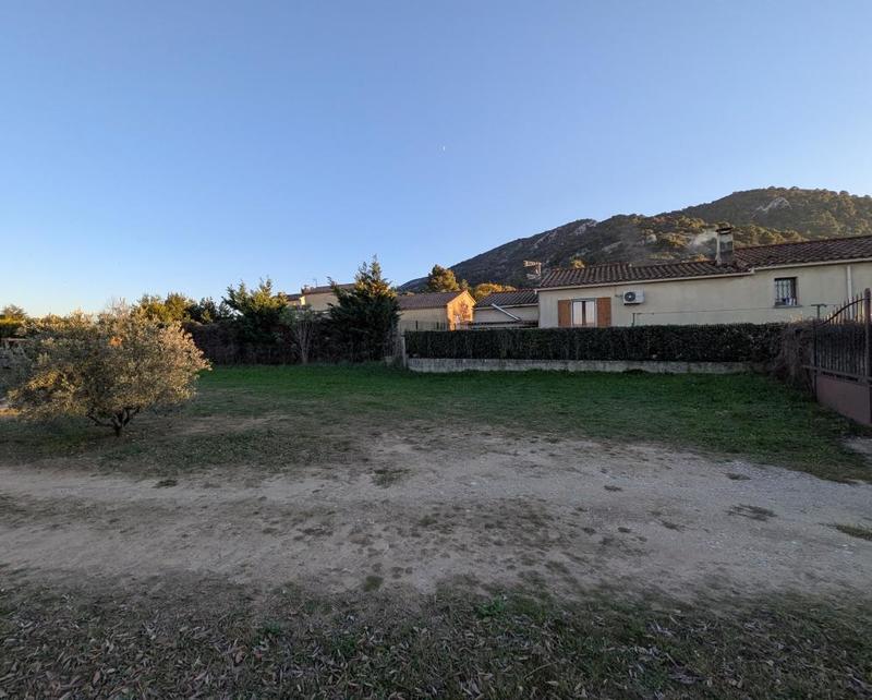 Terrain - 626 m²