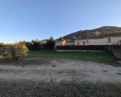 Terrain - 626 m²