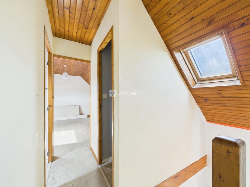 Maison - 187 m² - 6 pièces