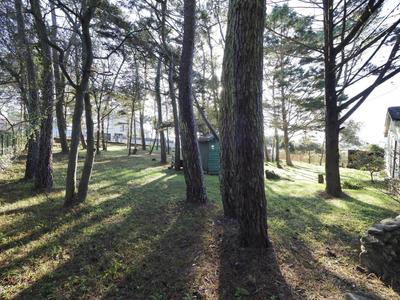 Terrain constructible - 2 200 m²