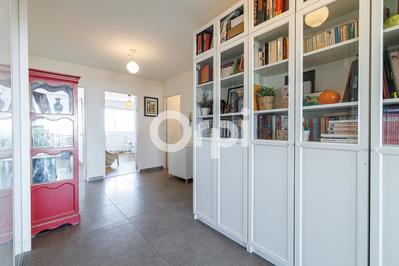 Appartement - 99 m² - 5 pièces