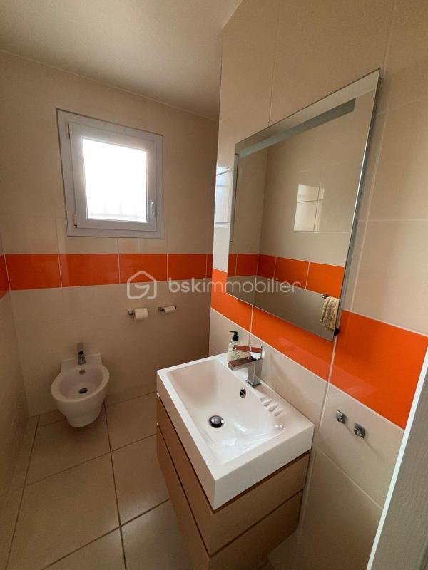 Maison - 99 m² - 4 pièces