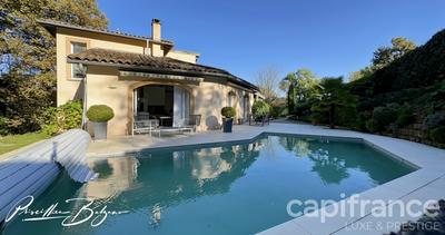 Maison d'architecte - 210 m² - 6 pièces