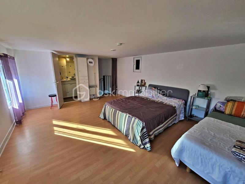 Maison traditionnelle - 202 m² - 7 pièces