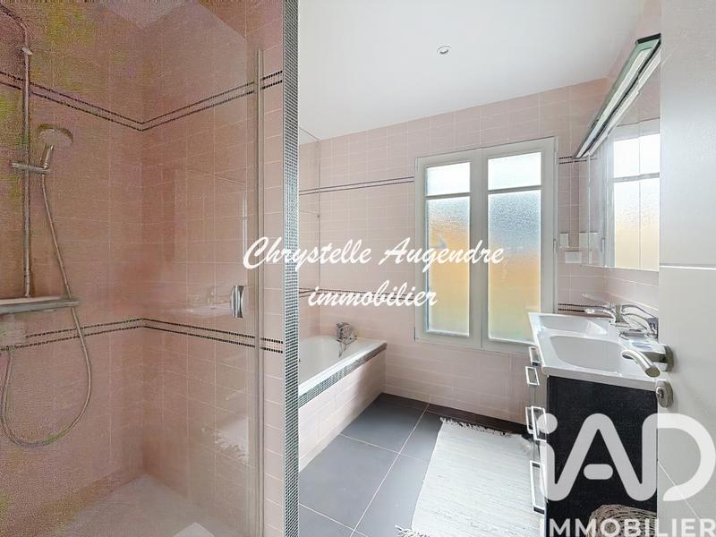 Maison de maîtres - 227 m² - 10 pièces