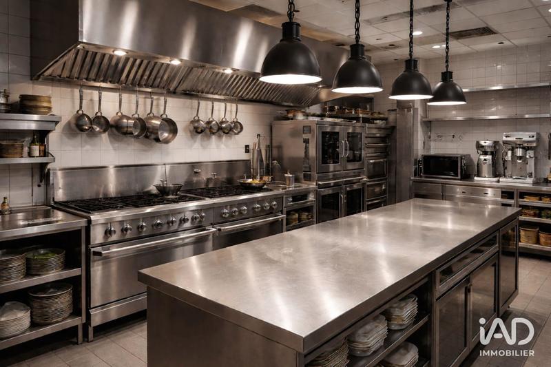 Local commercial - 215 m²