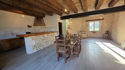 Maison - 110 m² - 5 pièces