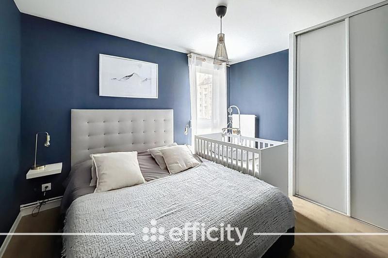 Appartement - 92 m² - 4 pièces