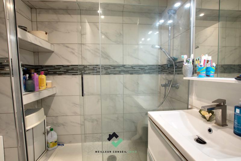 Appartement - 83 m² - 4 pièces