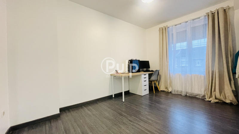 Maison - 80 m² - 5 pièces