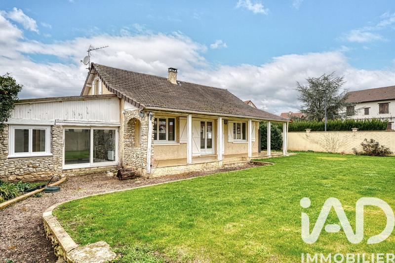 Maison - 181 m² - 8 pièces