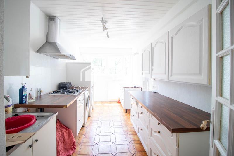 Appartement - 90 m² - 4 pièces