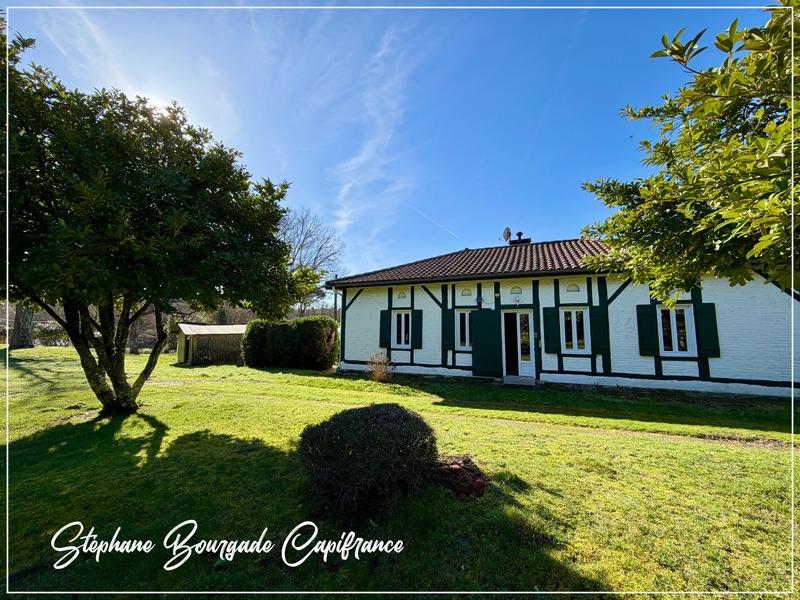 Maison - 90 m² - 5 pièces