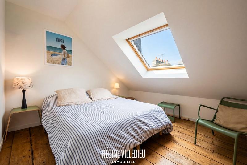 Maison - 121 m² - 6 pièces