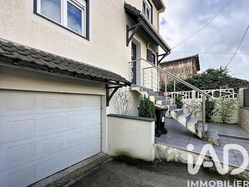 Maison - 108 m² - 4 pièces