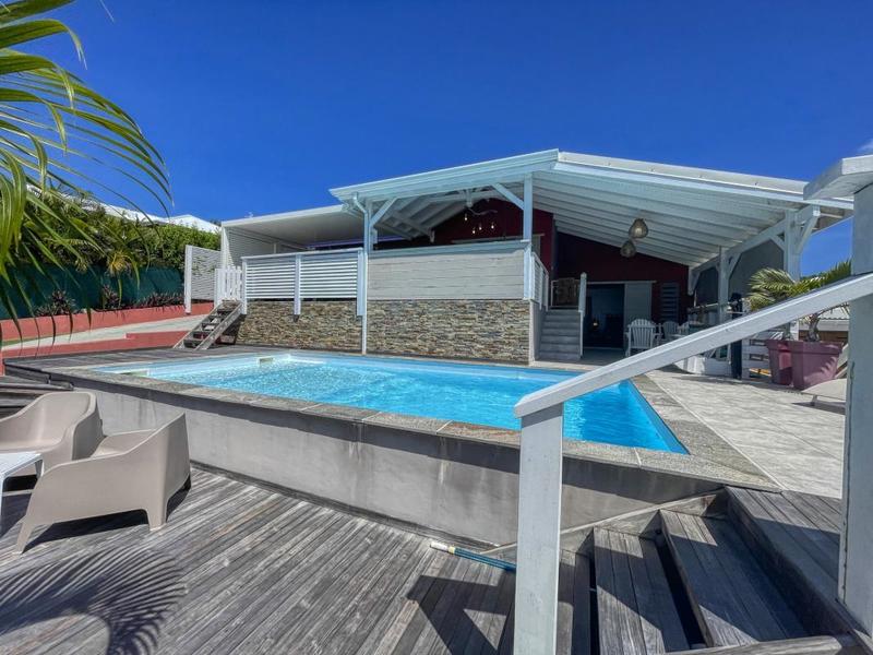 Maison - 140 m² - 7 pièces