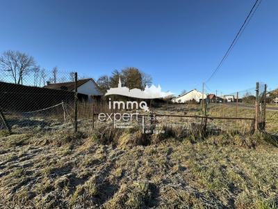 Terrain constructible - 1 074 m²