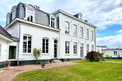 Maison de campagne - 300 m² - 8 pièces