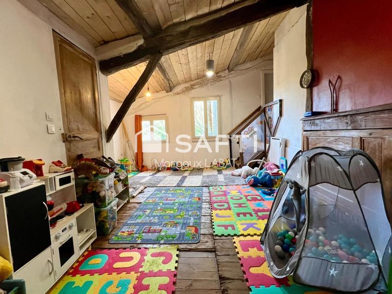 Maison - 380 m² - 10 pièces