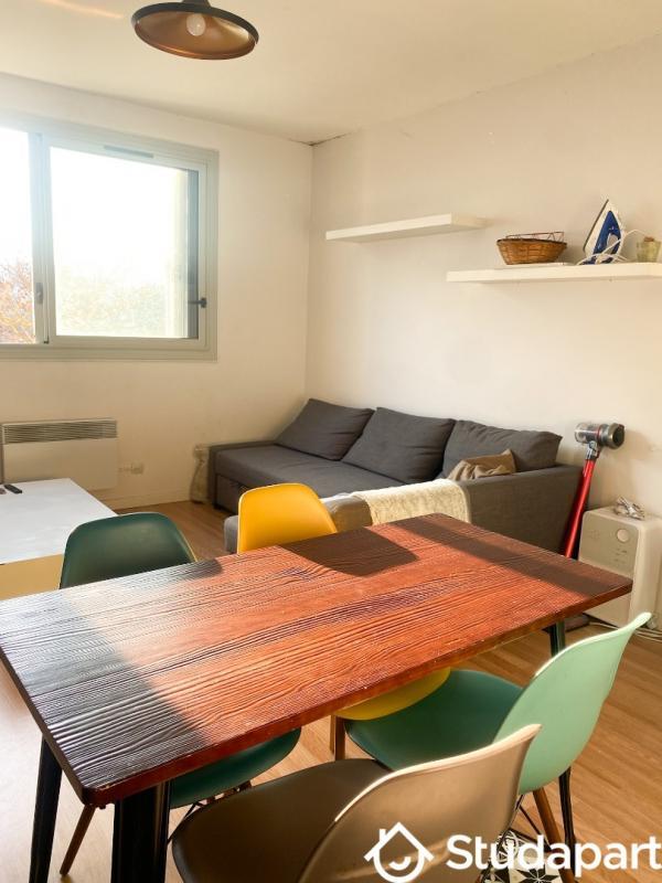 Chambre - 15 m² - 1 pièce