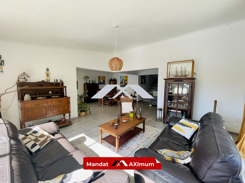 Villa - 180 m² - 5 pièces