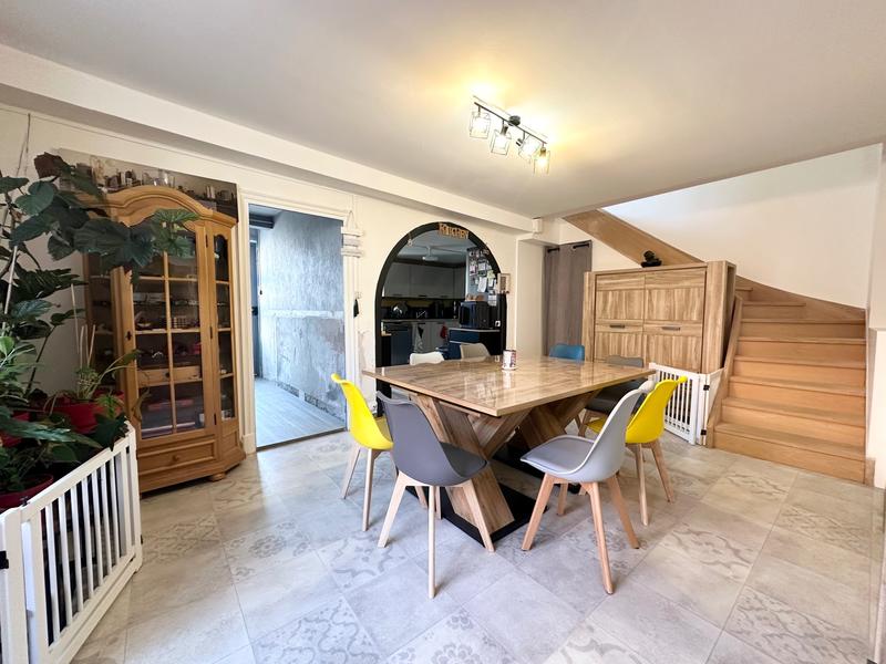 Maison - 120 m² - 5 pièces