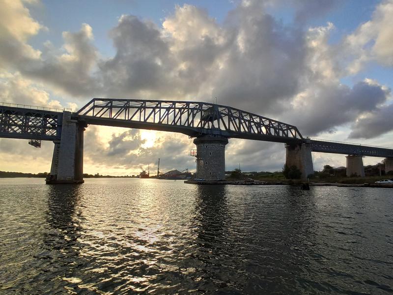 Balade en bateau au coucher de soleil