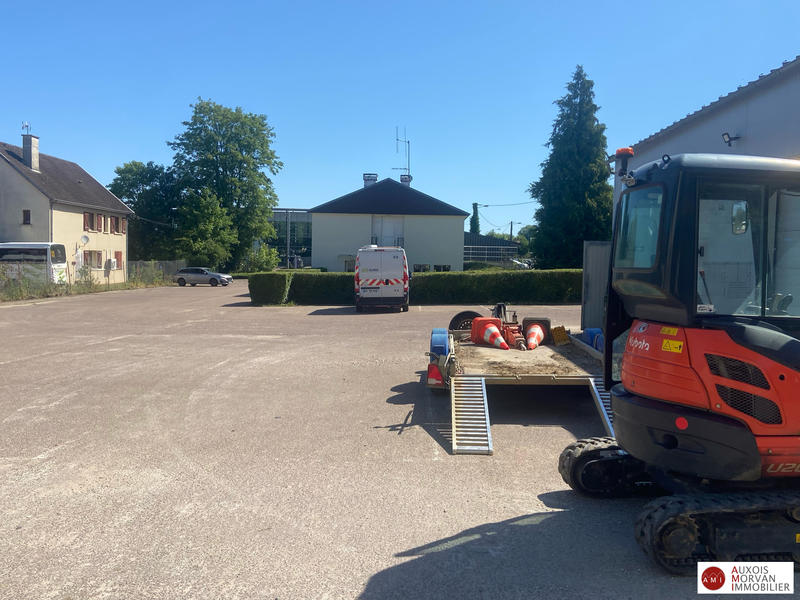 Local d'activités - 388 m²