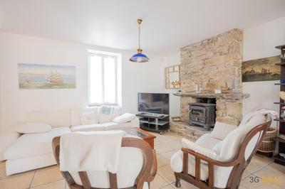 Maison ancienne - 190 m² - 7 pièces