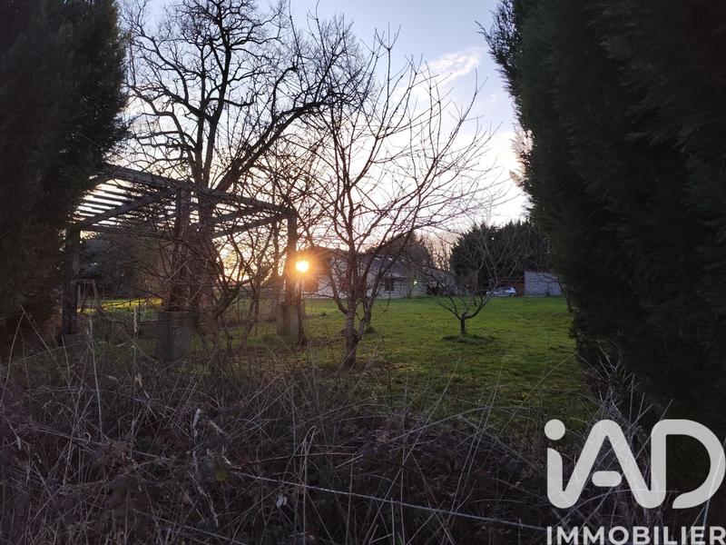 Maison - 207 m² - 9 pièces