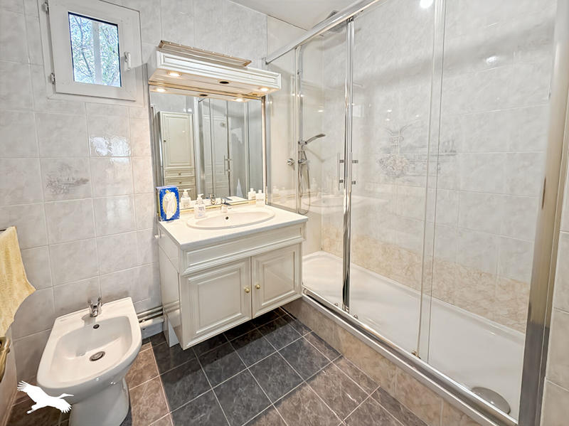 Appartement - 81 m² - 4 pièces