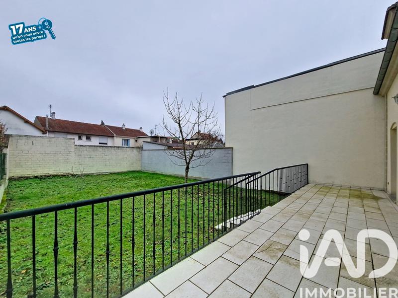 Maison - 250 m² - 7 pièces