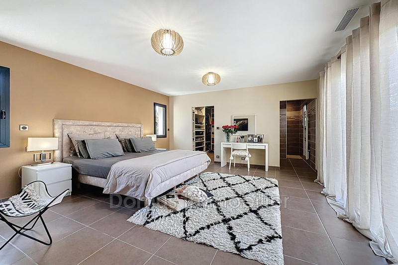 Maison - 152 m² - 6 pièces