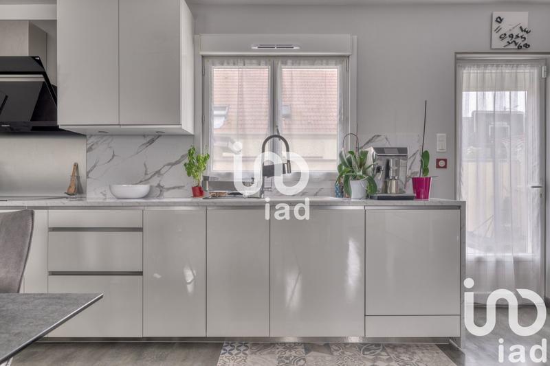 Maison - 98 m² - 4 pièces