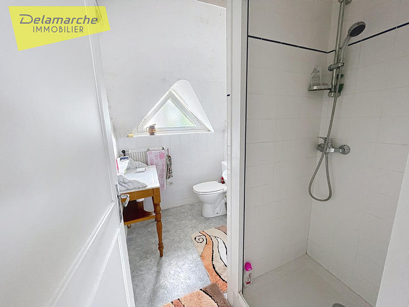 Maison - 121 m² - 7 pièces