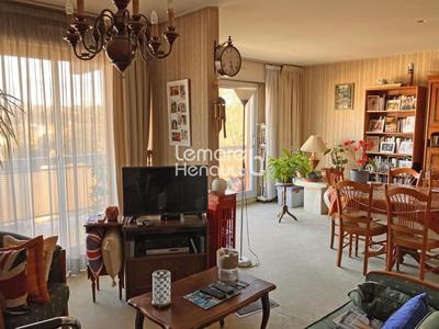 Appartement - 84 m² - 4 pièces