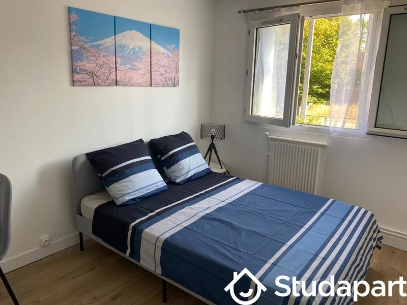 Chambre - 10 m² - 1 pièce