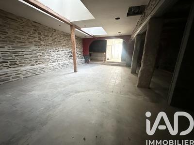 Maison de ville - 300 m² - 5 pièces