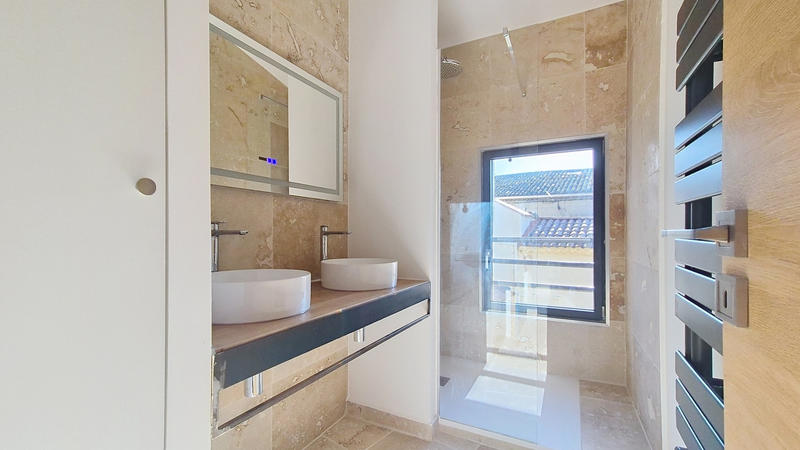 Maison de village - 80 m² - 4 pièces