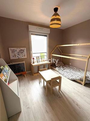 Maison - 85 m² - 4 pièces