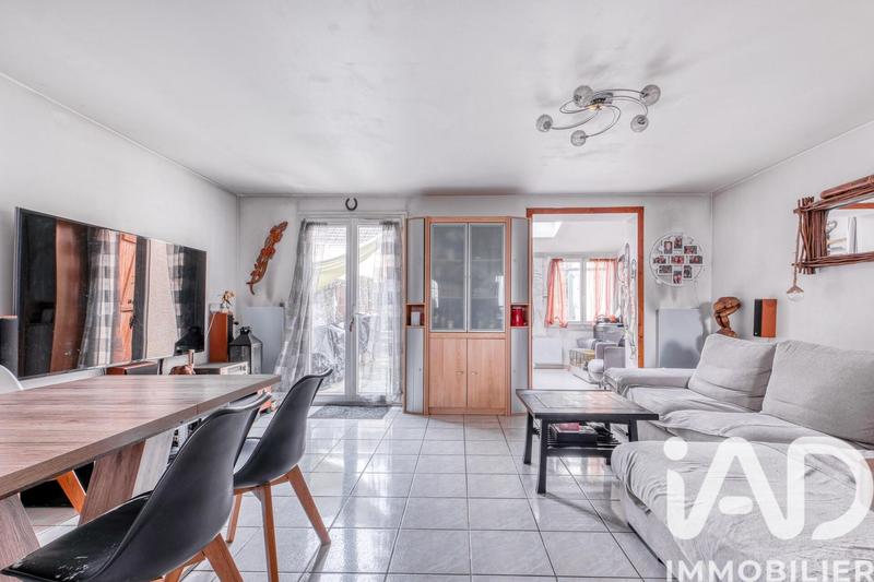Maison - 89 m² - 5 pièces