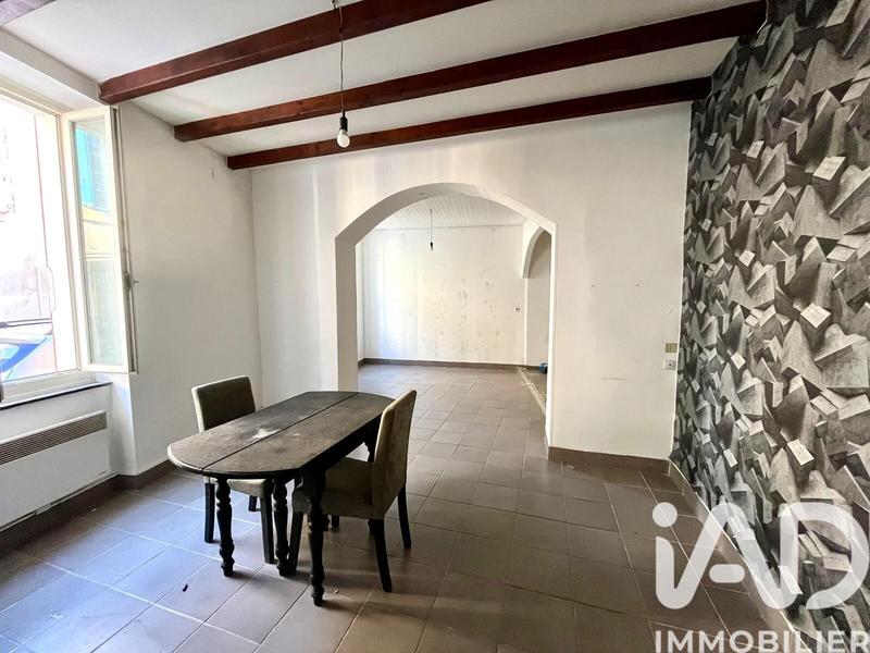 Maison - 186 m² - 7 pièces