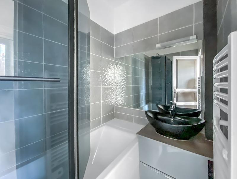 Maison - 161 m² - 8 pièces