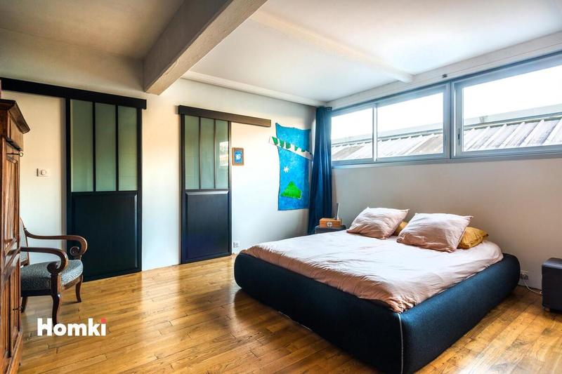 Loft - 130 m² - 5 pièces