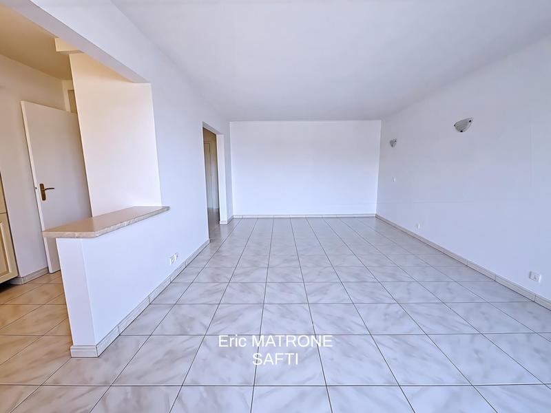 Appartement - 81 m² - 4 pièces